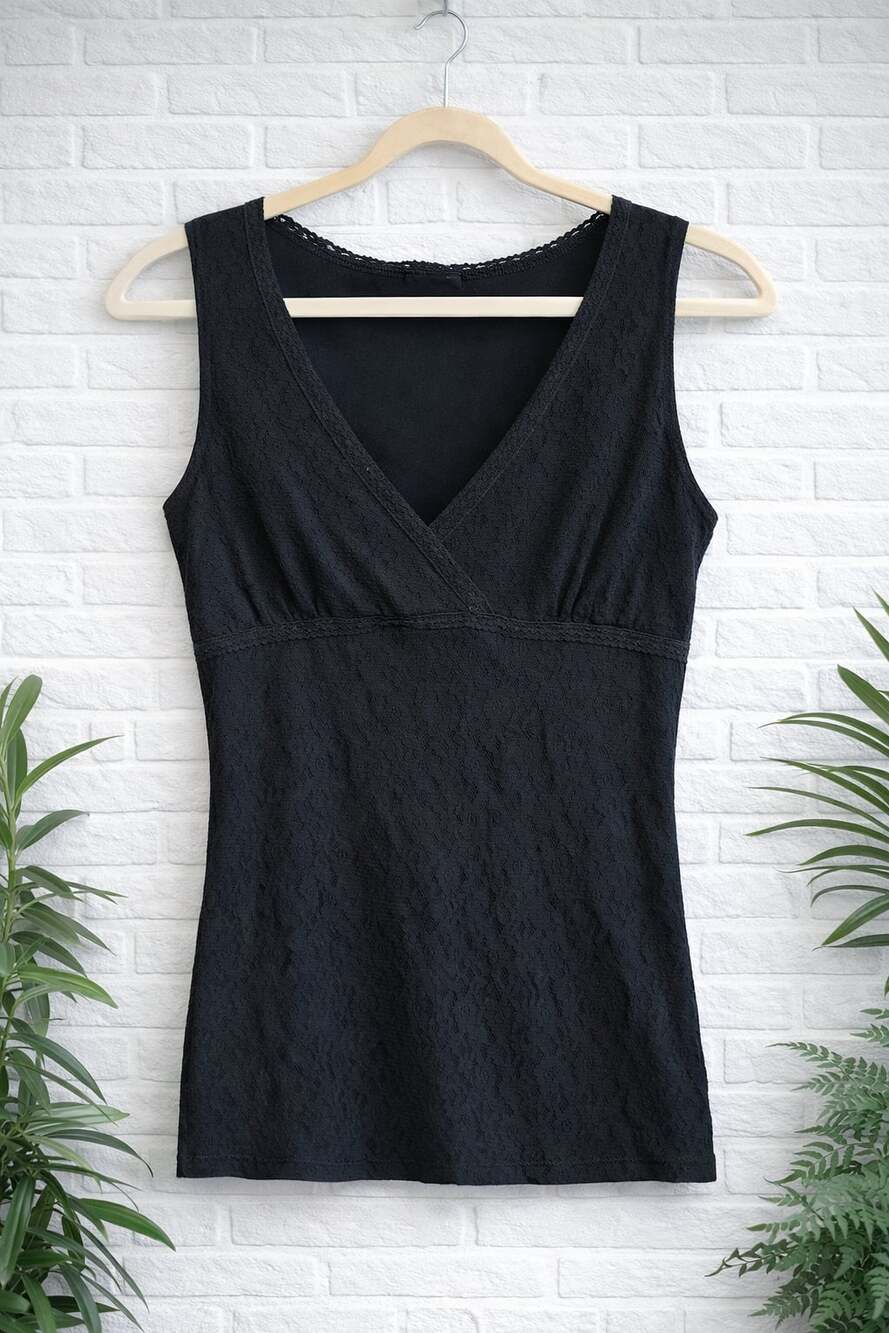 Candy Rain Black Floral Lace V-Neck Sleeveless Top